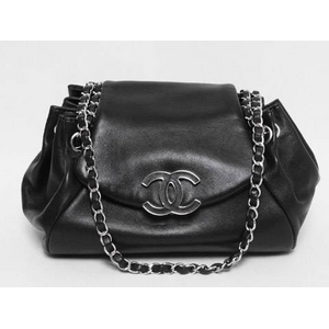 【現品限り】CHANEL(シャネル) チェーンショルダー 黒 ブラック 【中古A】