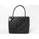 CHANEL（シャネル）　復刻トートバッグ　黒　ブラック　キャビアスキン