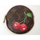 LOUIS　VUITTON（ルイヴィトン）　モノグラムチェリー　キーチェーン付き　丸型コインケース　M95043