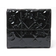 CHANEL（シャネル）　Wホック財布　シンボルチャーム　パテント　黒　ブラック　A37152
