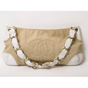 【現品限り】CHANEL（シャネル） チェーンショルダー キャンバス 白／ベージュ 【中古B】