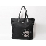【現品限り】PRADA（プラダ） トートバッグ スカル ナイロン／レザー スタッズ付き 黒 ブラック 【中古A】