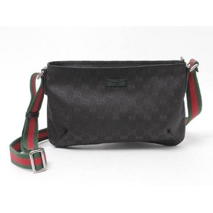 【現品限り】GUCCI（グッチ） GG柄ショルダー 黒 ブラック 189749 【新品同様】