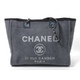 CHANEL（シャネル）　ロゴ　キャンバス　トートバッグ　グレー　2012年新作