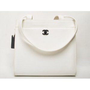 【現品限り】CHANEL＜シャネル＞ ショルダートートバッグ　キャビア　白 【中古AB】