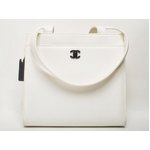 【現品限り】CHANEL＜シャネル＞ ショルダートートバッグ　キャビア　白 【中古AB】