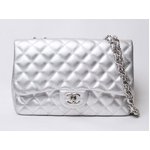 【美品 現品限り】 CHANEL ［シャネル］ デカマトラッセ30　Wチェーンショルダーバッグ　メタリックシルバー 【中古AB】