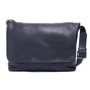 【現品限り 美品】 Giorgio Armani ［ジョルジオアルマーニ］ アルマーニ ショルダーバッグ　レザー　ネイビー 【中古A】