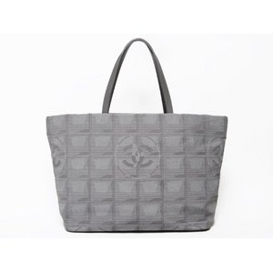 【美品 現品限り】 CHANEL ［シャネル］ トラベルライントートMM　新型　シルバー 【中古SA】