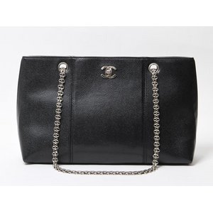 【美品 現品限り】 CHANEL ［シャネル］ チェーントート　キャビア　黒 【中古AB】