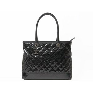 【美品 現品限り】 CHANEL ［シャネル］ トートバッグ　ダメージデザイン　コーティングレザー　黒　ブラック 【新品同様】