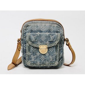 【美品 現品限り】 LOUIS VUITTON ［ルイヴィトン］ モノグラムデニム カメラバッグ　ブルー　M95348　ショルダーバッグ 【中古B】
