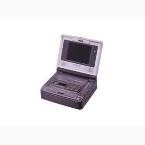 SONY（ソニー） Digital8ビデオウォークマン（Hi8、8ミリ、8mm対応） [ GV-D800 ] - 拡大画像