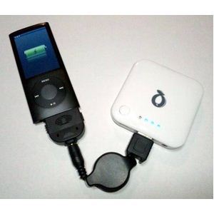 Q-Power　FC6-B-WH　ポータブル充電池 ★ iPhone　iPod　ドコモXPERIA/GALAXY　PSPにも対応可能！ （ホワイト）