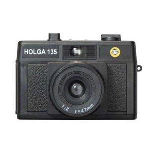 HOLGA135 HOLGA（ホルガ）トイカメラ 35mmフィルムタイプ HOLGA135（クローズアップレンズ付き） 【カメラ・カメラ周辺機器】