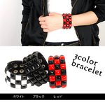 3連スタッズブレスレット★【リストバンド/ロック/パンク/コスプレ小物/アイテムグッズ/コスプレ】BL-310 ホワイト