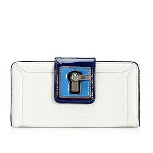 JUICY COUTURE（ジューシークチュール） Continental Wallet ウォレット Angel Multi