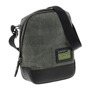 DIESEL（ディーゼル） ショルダーバッグ X01648-PS940