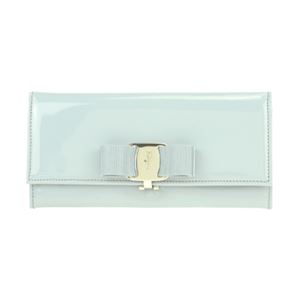 Salvatore Ferragamo（フェラガモ） B559 PATENT／BLU PASTEL 長財布
