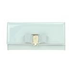 Salvatore Ferragamo（フェラガモ） B559 PATENT／BLU PASTEL 長財布