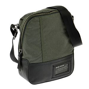 DIESEL（ディーゼル） X02120-P0163／H2906 ショルダーバッグ