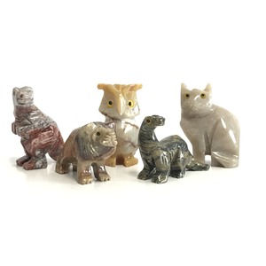 【ミニ動物　アニマルの置物5点セット】T04　天然石　ソープストーンのお守り　動物の形したミニチュア　ハンドメイド彫刻　ペルー製  商品写真2