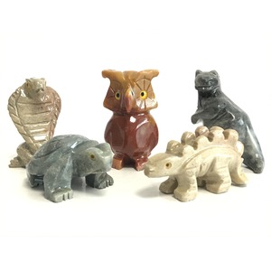 【ミニ動物　アニマルの置物5点セット】T05　天然石　ソープストーンのお守り　動物の形したミニチュア　ハンドメイド彫刻　ペルー製  商品画像