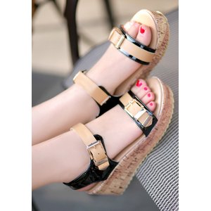 ダブルバックル・厚底サンダル/黒34サイズ