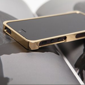 MOBiCRAB メタルバンパー for iPhone5　（24Kゴールド）