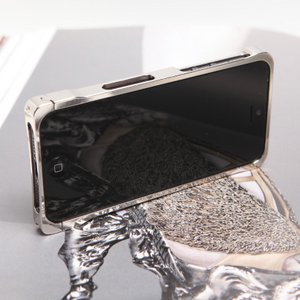 MOBiCRAB メタルバンパー for iPhone5　（24Kホワイトゴールド）