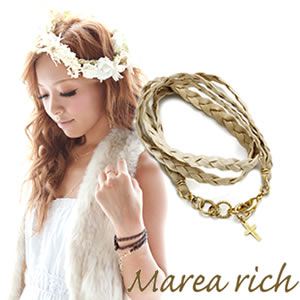 Marea rich（マレアリッチ） クロスチャーム付 編み込みレザー ブレスレット ベージュ10KA-09