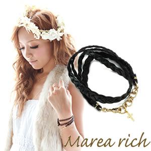 Marea rich（マレアリッチ） クロスチャーム付 編み込みレザー ブレスレット ブラック10KA-11