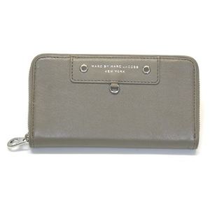 MARC BY MARC JACOBS（マークバイマークジェイコブス） ラムスキン ラウンドファスナー長財布 グレイッシュベージュ M3121400 80209 CEMENT