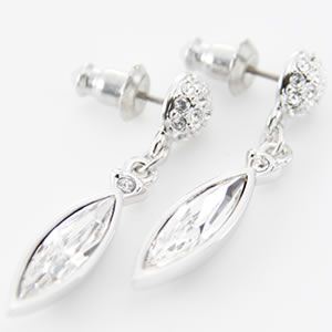 Swarovski（スワロフスキー） レディス Ivoryピアス 835000