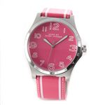 MARC BY MARC JACOBS（マークバイマークジェイコブス） ショッキングピンクカラーの遊び心あふれるカジュアルテイストのレザーストラップウオッチ MBM1231