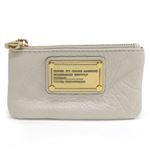 MARC BY MARC JACOBS（マークバイマークジェイコブス） Classic Q Core Key Pouch キーリング付 コインケース マルチポーチ アイボリー系 ≪2013AW≫ M0001283 80467 STONE