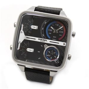 DIESEL（ディーゼル） デカ系スクエアフェイスの4TIMEモテ・ウオッチ DZ7283