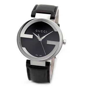 Gucci（グッチ） インターロッキング コレクション GGマークのフェイスが印象的なブラック・レザーストラップ・ウオッチ YA133205