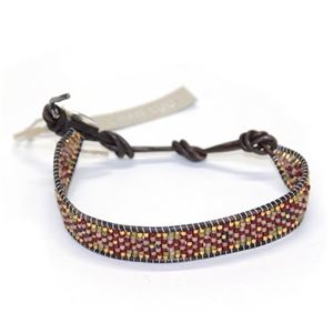 CHAN LUU（チャンルー） フラワーモチーフ 1ラップブレスレット BS-3528 RED MIX／N GREY ナチュラルグレーレザーコードにレッド系マルチカラーのシードビーズをミックス