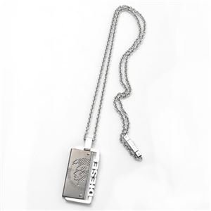 DIESEL（ディーゼル） ブレイブマン＆ロゴモチーフ ペンダント ネックレス シルバー DX0359040