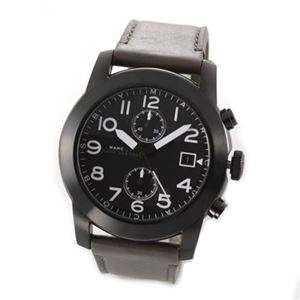 MARC BY MARC JACOBS（マークバイマークジェイコブス） ミリタリーテイストのレザーストラップ・クロノグラフ・ウオッチ MBM5034 - 拡大画像