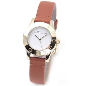 MARC BY MARC JACOBS（マークバイマークジェイコブス） キュートなミニサイズ 目を引くロゴベゼルが可愛いレディス・レザーストラップ・ウオッチ MBM1219