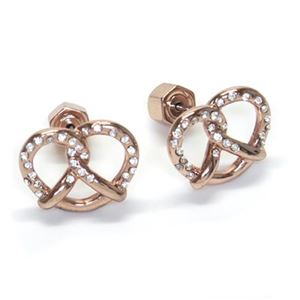 MARC BY MARC JACOBS（マークバイマークジェイコブス） Salty Pretzel Studs ソルト・プレッツェルモチーフ ラインストーン ピアス M0004214-715 ROSE GOLD