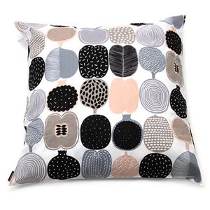 marimekko（マリメッコ） KOMPOTTI CUSHION COVER 50X50cm コンポッティ フルーツモチーフ クッションカバー 65750 180 white／beige／grey