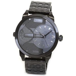 DIESEL（ディーゼル） 腕元を魅了するオールブラック。2Time表示のブレス・ウオッチ DZ7316