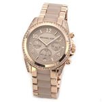 Michael Kors（マイケルコース） 煌びやかなラインストーンをまとった大きめサイズのクロノグラフウオッチ。 MK5943
