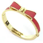 KATE SPADE（ケイトスペード） WBRUA202-857 PERFECTLY PLACED Hinged Leather Bow Bangle 立体的なリボンがキュート♪ メタル×サフィアーノレザー バングル