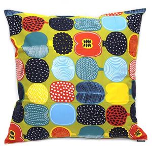 marimekko（マリメッコ） KOMPOTTI CUSHION COVER 50X50cm 65750 601 green／multicolour コンポッティ フルーツモチーフ クッションカバー