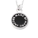 MARC BY MARC JACOBS（マークバイマークジェイコブス） M0003549-001 BLACK Classic Marc Enamel Discs Pendant クラシックマーク エナメル ロゴ ディスク ペンダント ネックレス