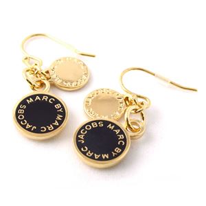 MARC BY MARC JACOBS（マークバイマークジェイコブス） M0003557-062 BLACK／ORO Classic Marc Enamel Discs Earrings クラシックマーク エナメル ロゴ ディスク ピアス